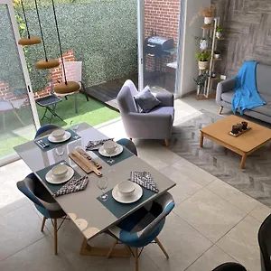 Casa Familiar Cerca De La Playa Con Terraza Privada Cancún